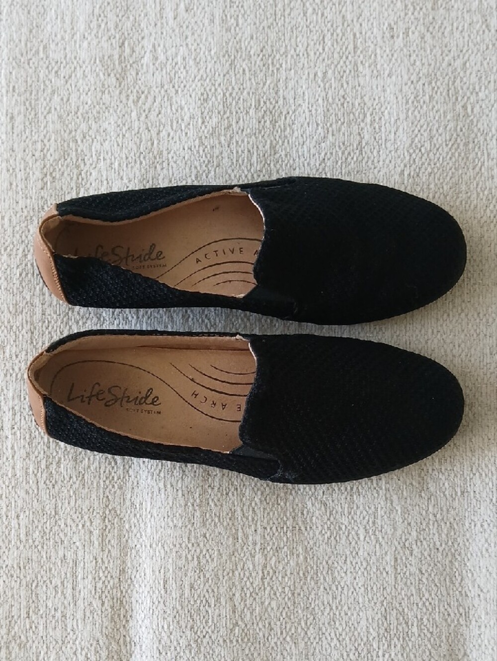•LIFE STRIDE• Black Knit Slip-On Loafers for Women